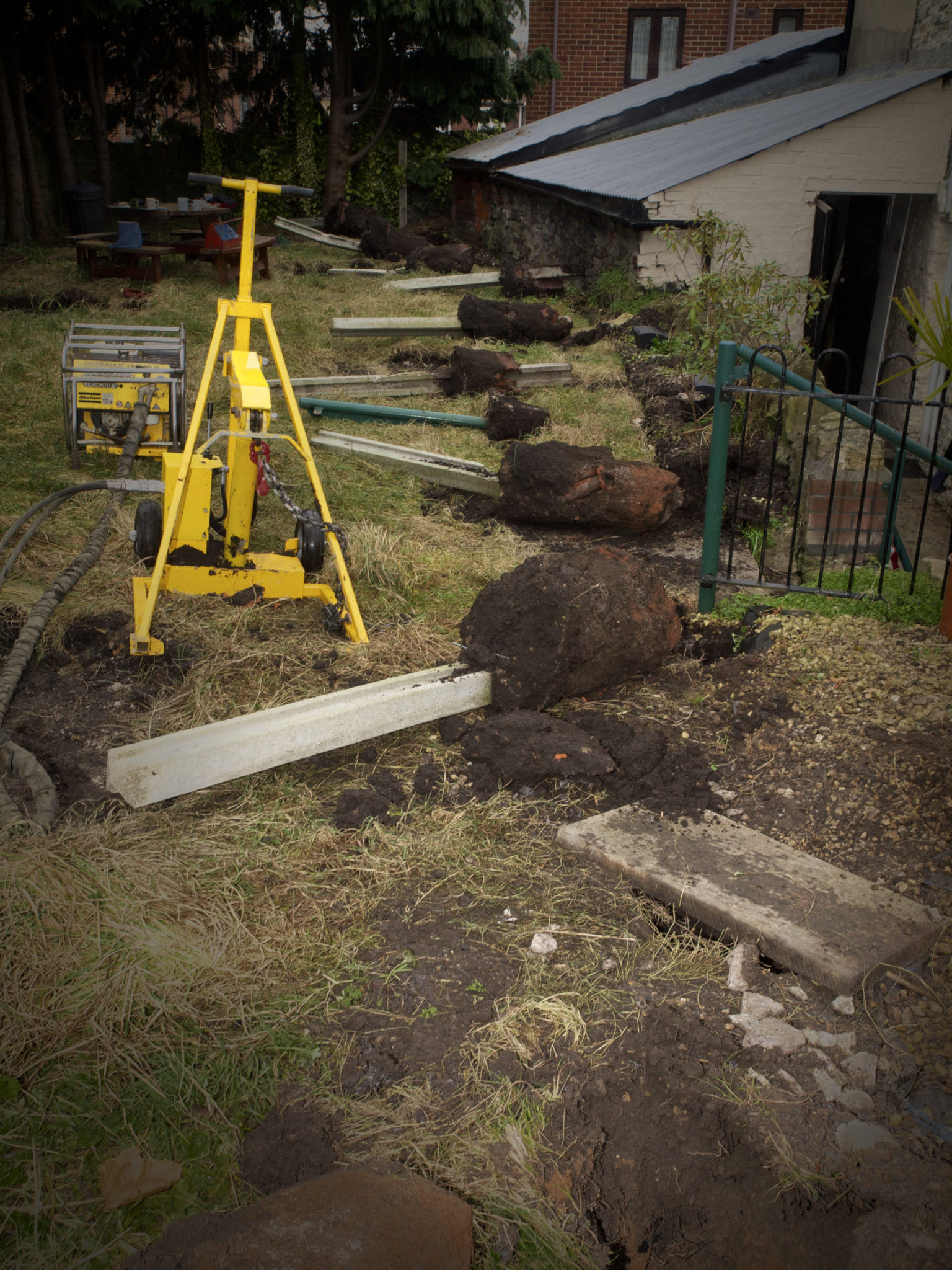 Hydraulic Fence Post Puller Kent Hire